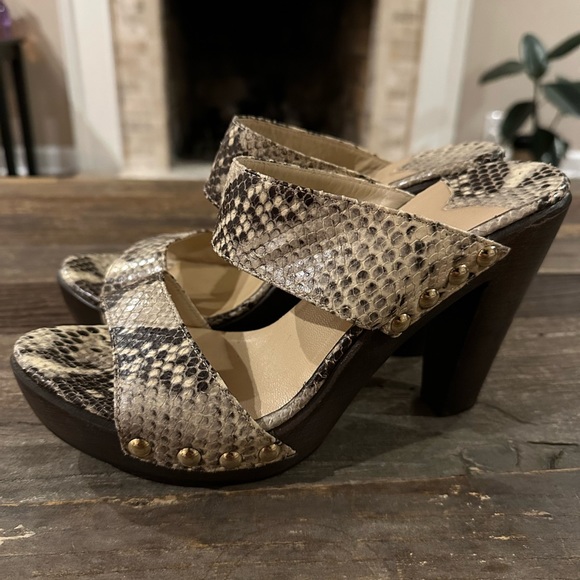 Jimmy Choo - Picture 6 of 9